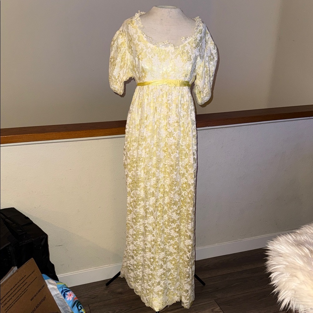 Vintage 1960s Yellow Taffeta Floral Overlay Prom Dress | Puffed Sleeves  Gown - Picture 3 of 16